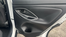 Toyota Yaris Cross 1.5 Hybrid Icon 5dr CVT Hybrid Estate